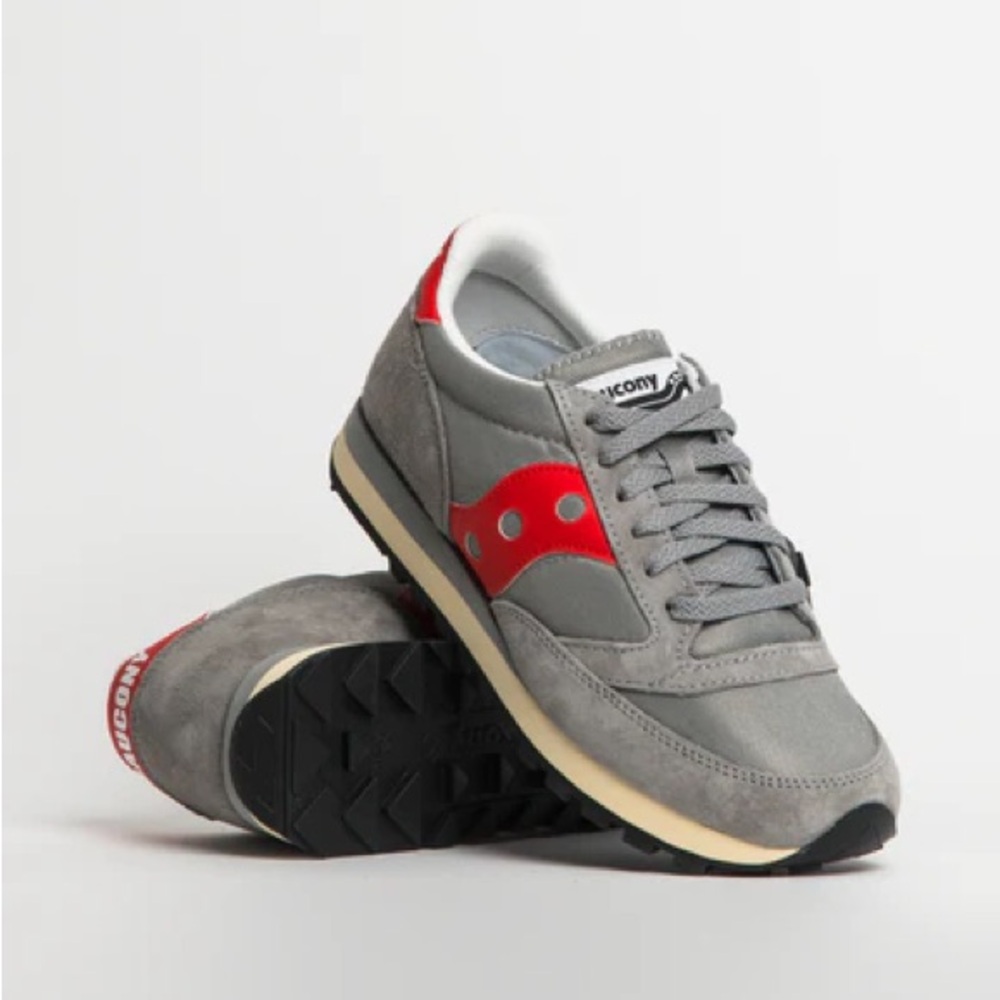 Saucony Men's Sneakers in Gray and Red